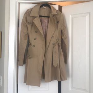 Lightweight tan trench coat